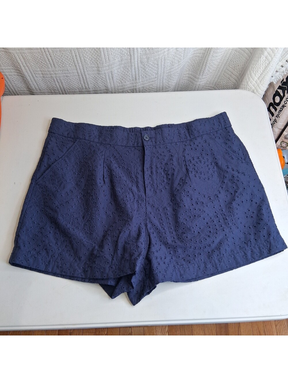 Womens Torrid Belle Isle Blue Eyelet Shorts Size 26 Peacoat NWT Plus Size